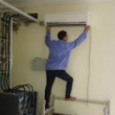 Công ty chuyên lắp đặt máy lanh tủ đứng nối ống gió