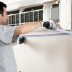Vệ sinh máy lạnh quận 12